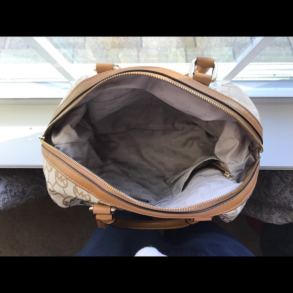 Michael Kors Purse - Picture 3 of 7